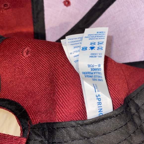 Maroon baseball cap - Picture 6 of 6